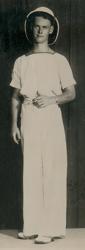 Leslie Syme - in naval uniform c1940 (from Ros de Chene)